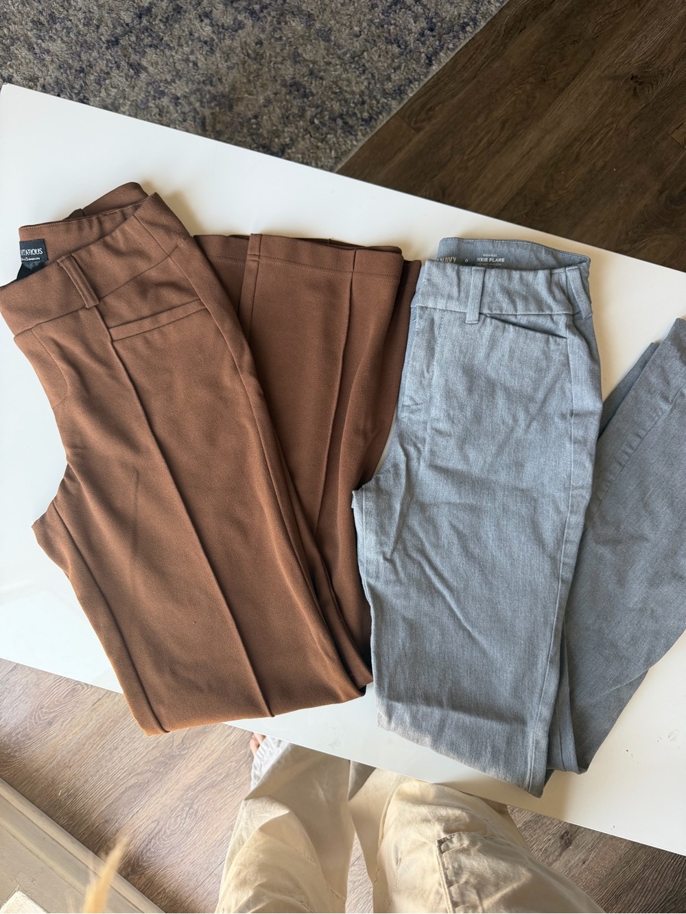 Work pants bundle - Picture 2 of 4